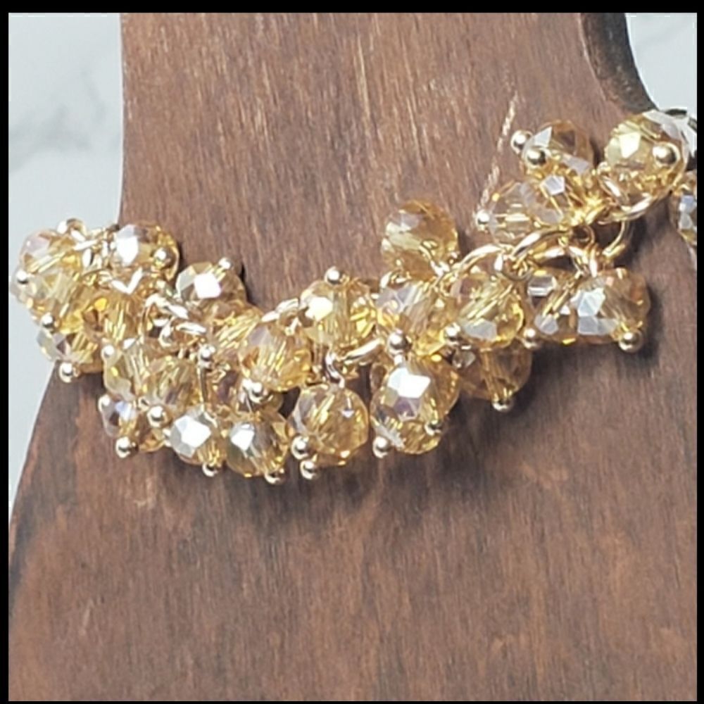 BEAD CLUSTER Goldtone Faceted Resin Beads Bracelet